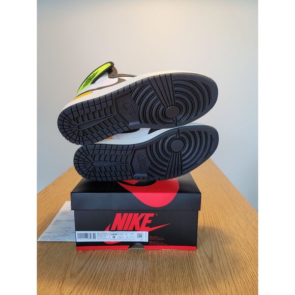 Nike Air Jordan 1 Retro Volt gold sz 9 - Picture 6 of 8